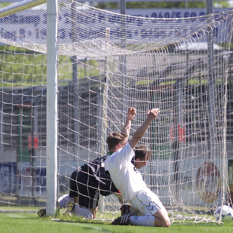 Fußballtornetz 7,50 m x 2,50 m Tiefe 0,80 / 2,00 m, PES 4 mm ø aus der Kategorie Fußball